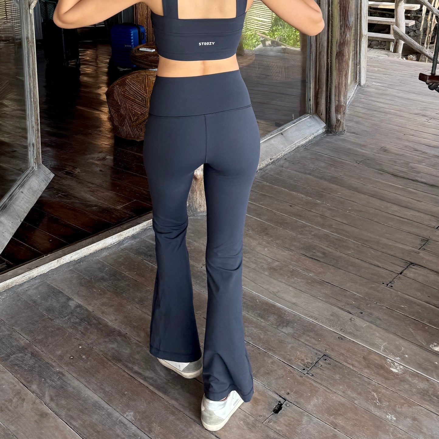 Lux Flare Leggings