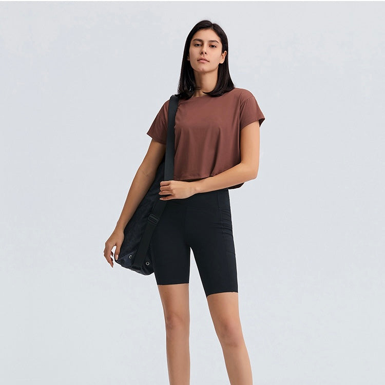 Relaxed Cropped Tee